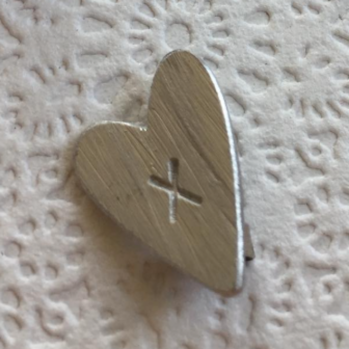 Broche KusHart Susanne Bagaya