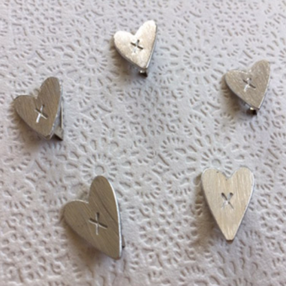 Broche KusHart Susanne Bagaya