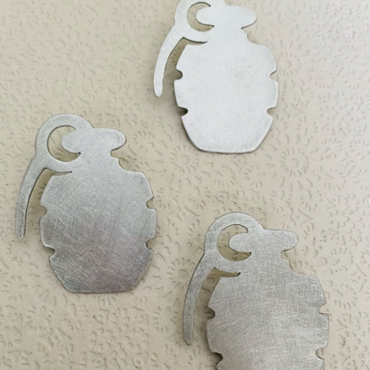 Broche 'Handgranaat'
