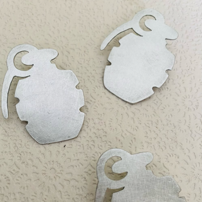 Broche 'Handgranaat'