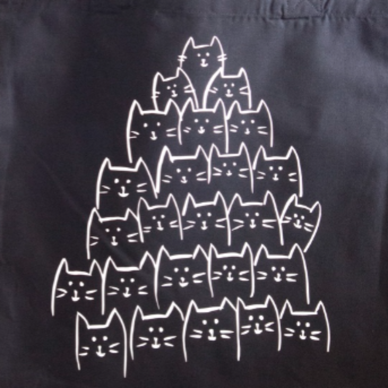 Shirt met 'Poezentekening' hoofdjes