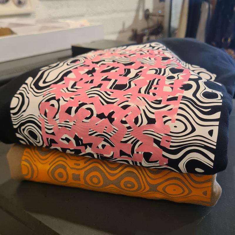 Sweater 'Ruisvol' zwart/roze/wit