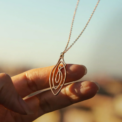 Vulvii Necklace - Rose Gold